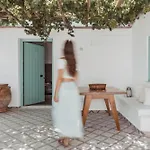 Lilika's Bliss With Jacuzzi By Estia *