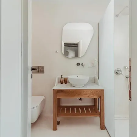 Lilika's Bliss With Jacuzzi By Estia *